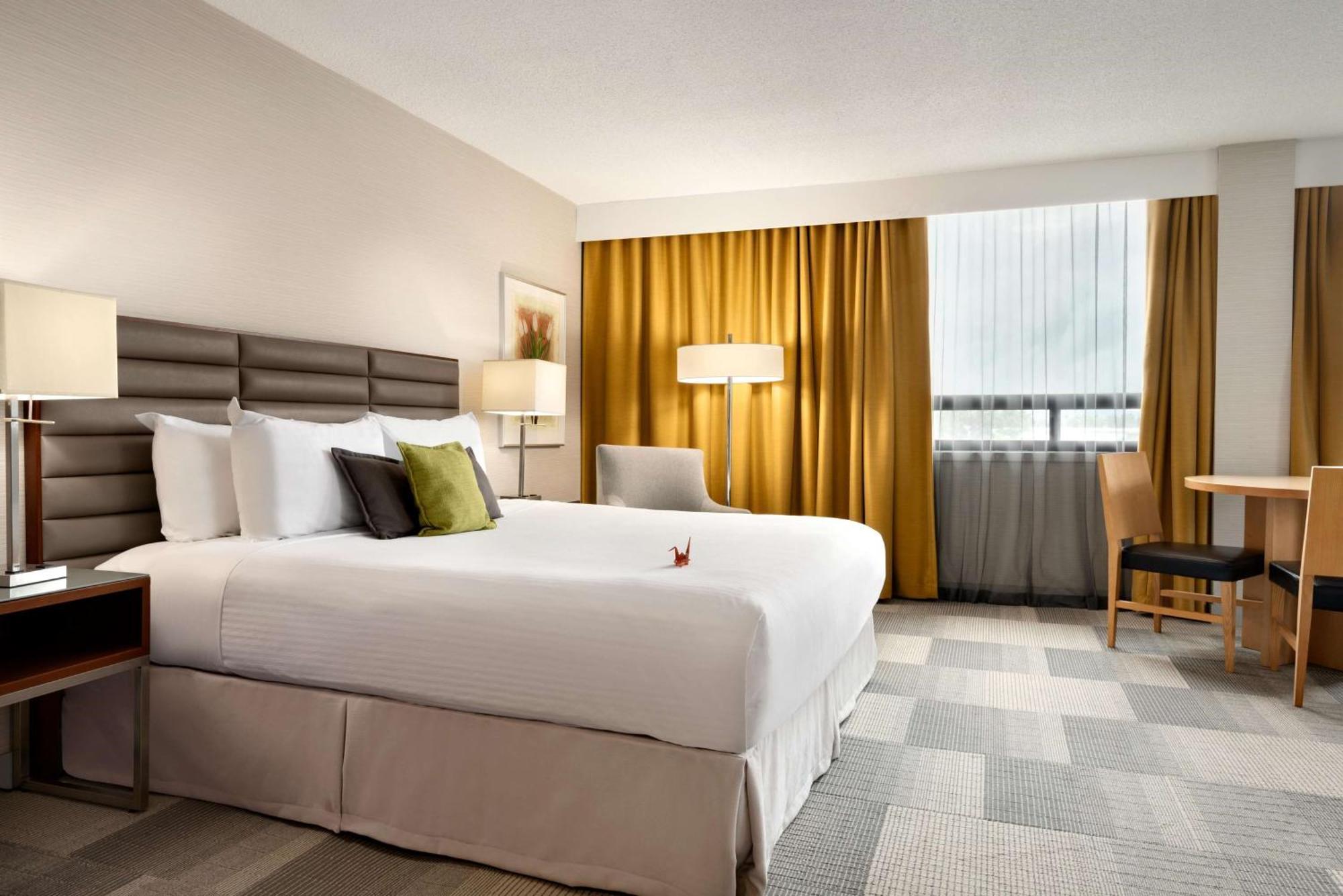 Coast Prince George Hotel By Apa Exteriör bild