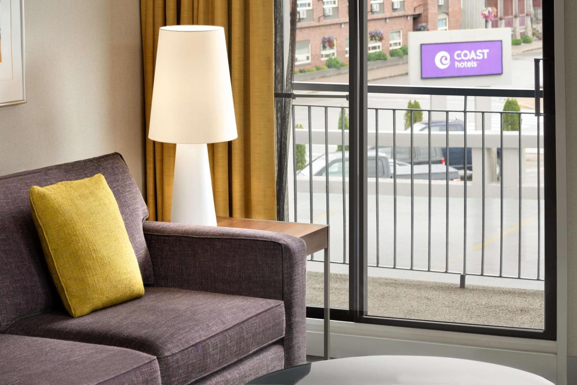 Coast Prince George Hotel By Apa Exteriör bild