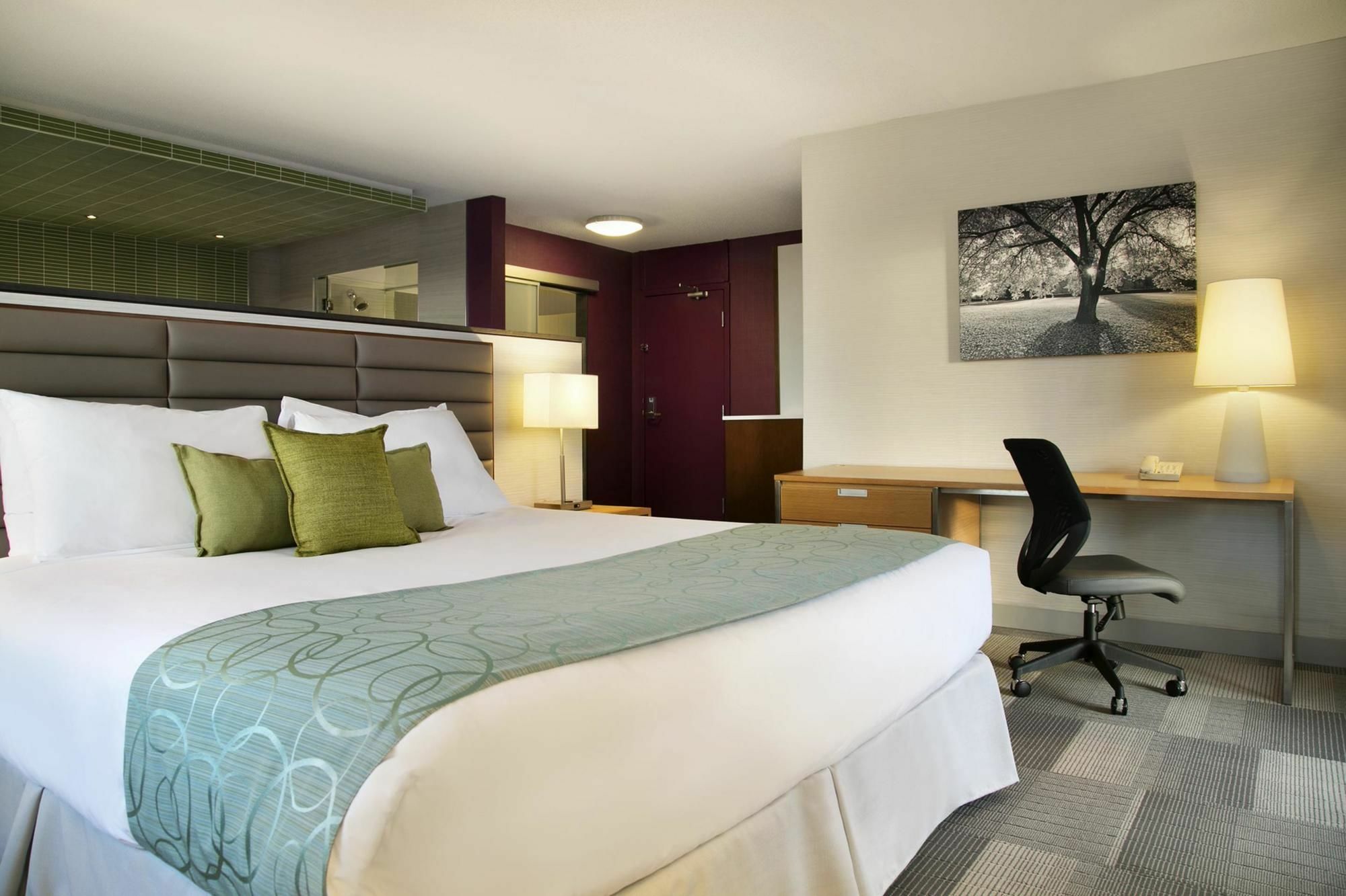 Coast Prince George Hotel By Apa Exteriör bild